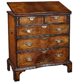 Queen Anne Bachelor's Chest